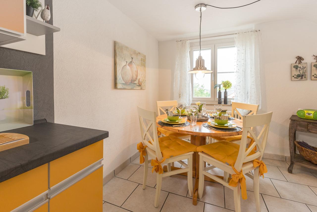 Ferienwohnung Auszeit Markdorf Esterno foto